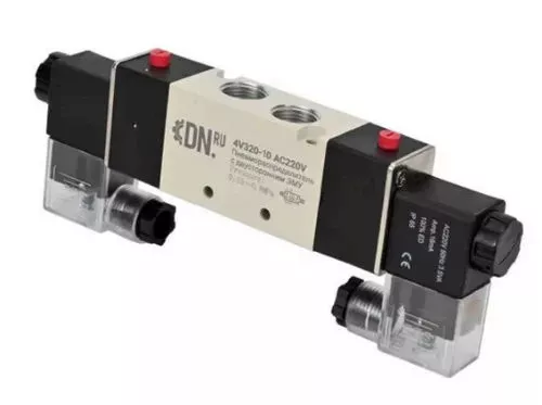 Кран шаровой Ду15 Ру40, полнопроходной фланцевый, нержавеющая сталь SS316, уплотнение - PTFE, с пневмоприводом PA-DA-052 двойного действия, с пневмораспределителем 4V320-08 AC220V, с ручным Дублером MON1-250-T26-ISO (BV3232P(2pc)-FP-F-ISO-H)